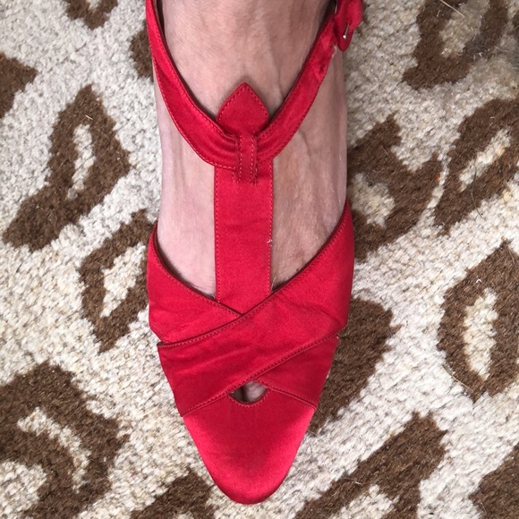 Manolo Blahnik Shoes - Manolo Blahnik Red Silk T-straps Kitten Heel Sz. 38 1/2